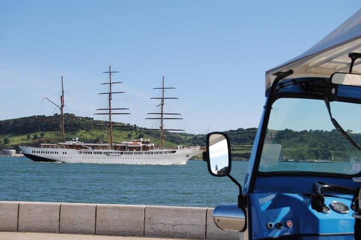 Excursão de tuk tuk a Belém saindo de Lisboa