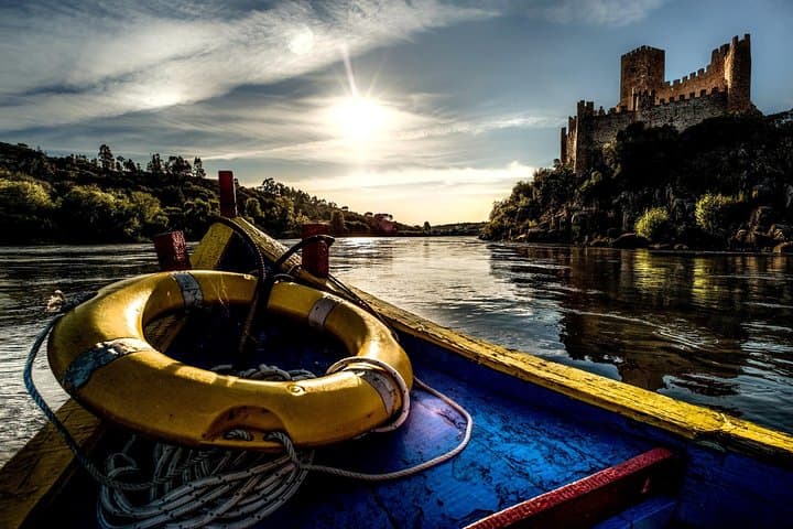 Tour Privado de Cavaleiros Templários de LISBOA - Castelo de Almourol e Tomar