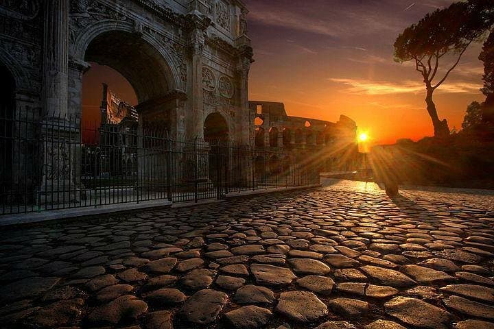 Amazing Sunrise Tour em Roma