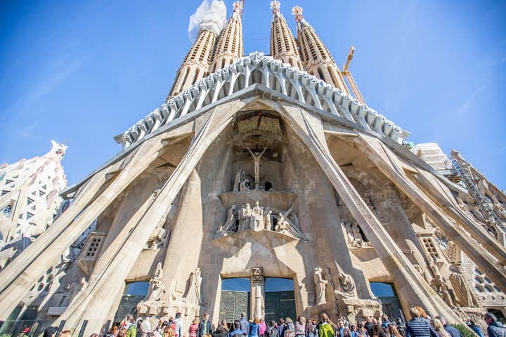 Visita guiada da Sagrada Família com acesso às torres