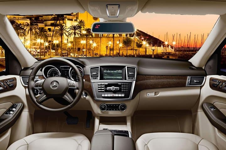 Traslado privado de partida do aeroporto de Sitges para Barcelona