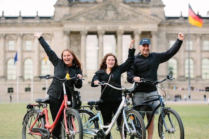 Berlim: Destaques do Tour Guiado de Bicicleta e E-Bike em Berlim