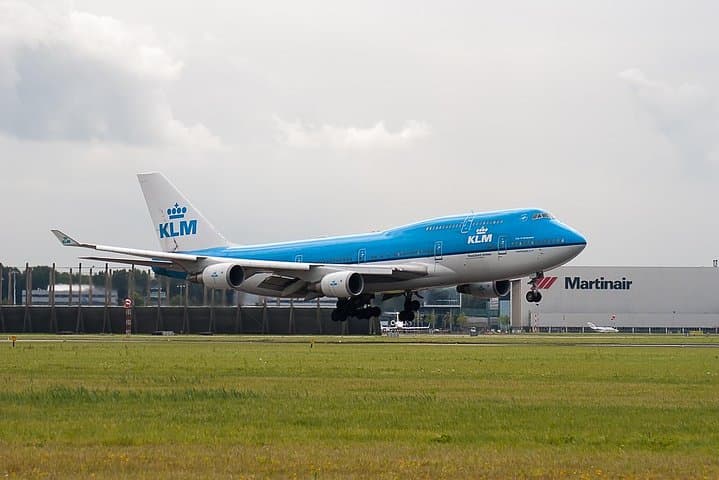 Traslado de partida particular de Amsterdã para o Aeroporto AMS Schiphol