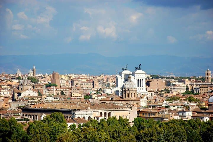 Excursão pós-cruzeiro em Roma do porto de Civitavecchia ao aeroporto de Roma FCO