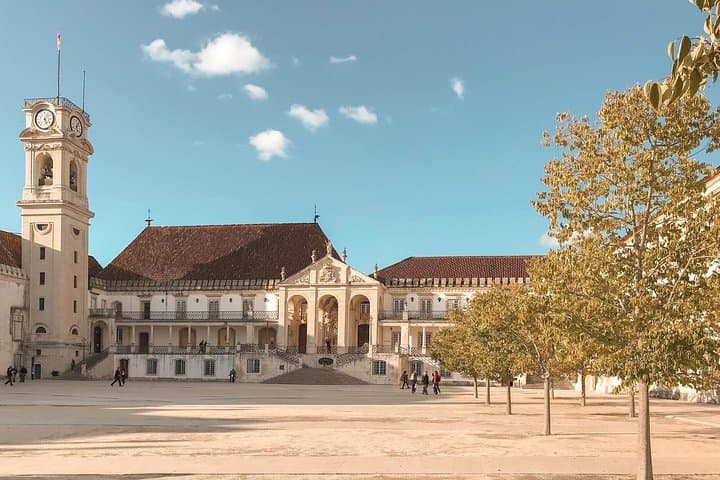 Visita guiada à Universidade e cidade de Coimbra.