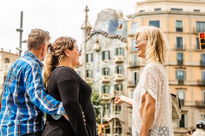 Barcelona Private Custom Tour com um local, ícones e gemas escondidas