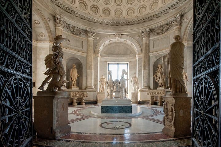 Passeio guiado pelo Vaticano com a Capela Sistina e a Basílica de São Pedro