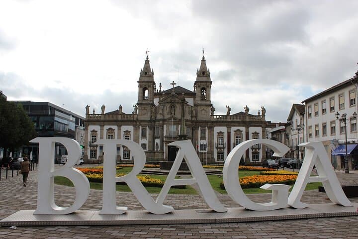 Excursão a pé privada em Braga com um guia profissional