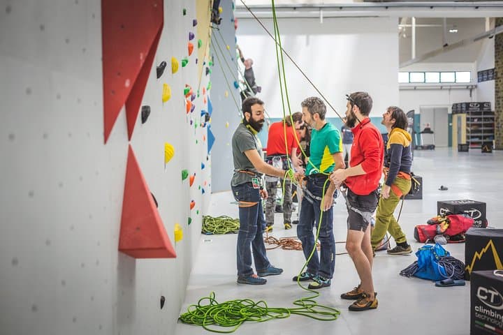Experiência de escalada em Milão