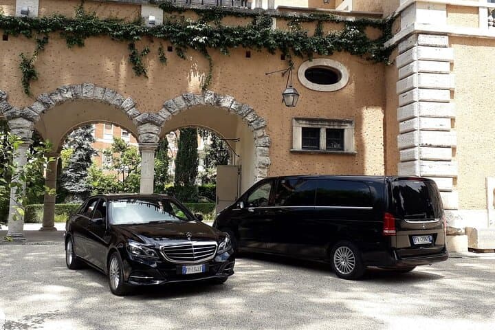 Traslado privado do hotel em Roma ao Porto de Civitavecchia ou vv.