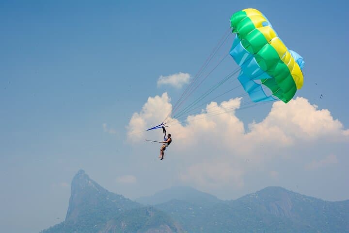 Voo de Parasail no Rio de Janeiro