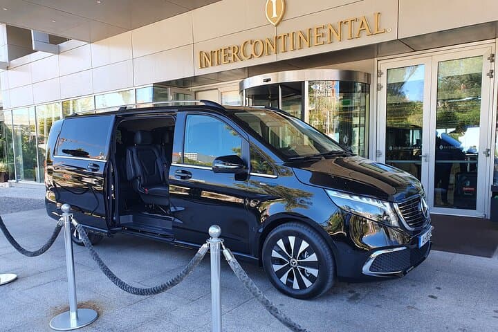 Transfer privado do Aeroporto de Lisboa para Lisboa (opcional)