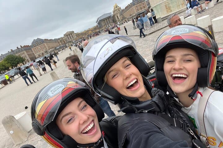 Tour de meio dia de Versalhes Sidecar com entrada Palace