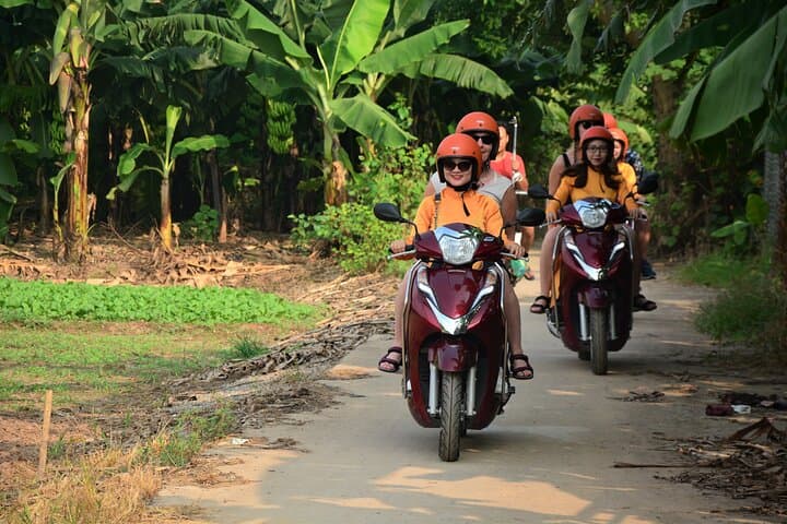 Motocicleta em Hanói liderada por mulheres: passeios de moto pelo campo em Hanói