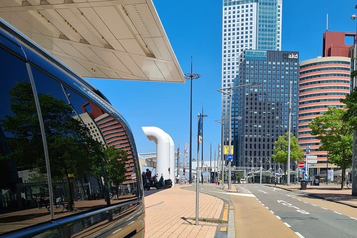 Minivan privado Transfer de Roterdão para Amsterdã ou Aeroporto