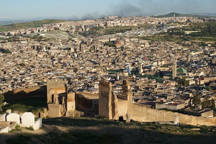 transferências de Chefchaouen para Fez (porta a porta)