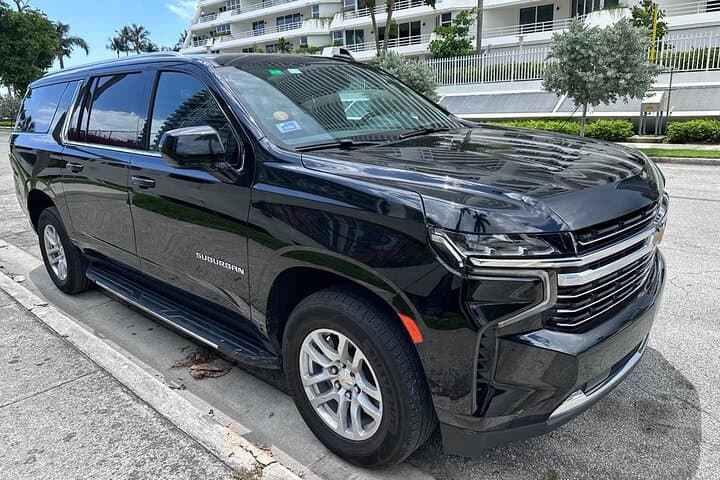 SUV do Aeroporto de Miami para Port Miami ou Hotel em Miami Até 5 pessoas