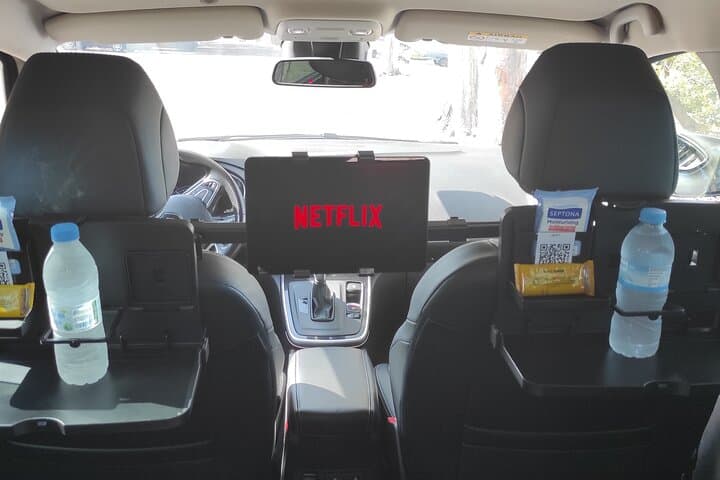 Traslado privado entre o aeroporto de Atenas e a cidade de Atenas