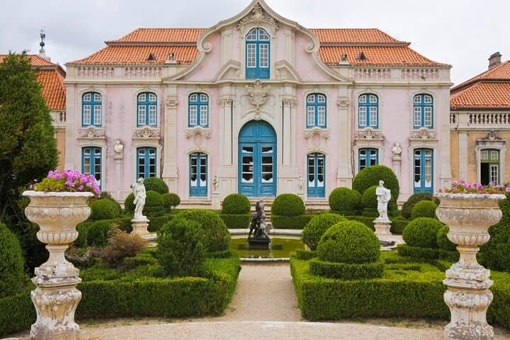 Tour privado de 8 horas em Sintra, Cascais e Palácio de Queluz