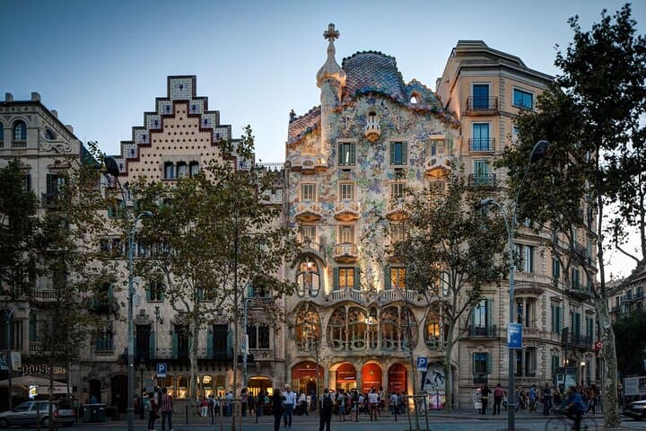 Barcelona: Gaudí, Tapa, bebida e jóias arquitetônicas escondidas