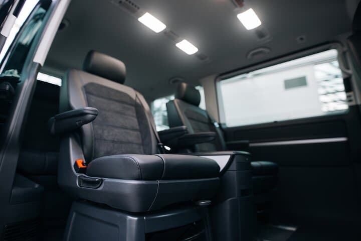 Transferência privada de Berlim de / para o aeroporto de Berlim Brandenburg