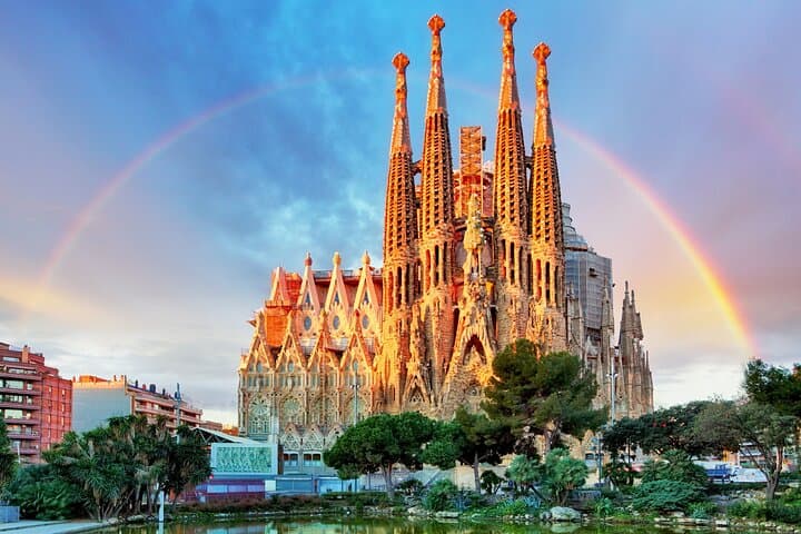 Excursão Terrestre Deluxe em Barcelona
