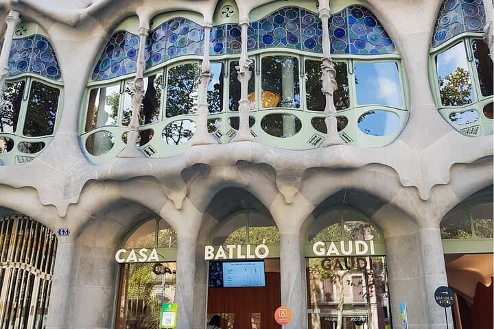 Entrada reservada para a Casa Batlló com audioguia em Barcelona