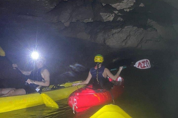 Caves River-Kayaking Plus Crystal Cave Explore e piscinas nadar
