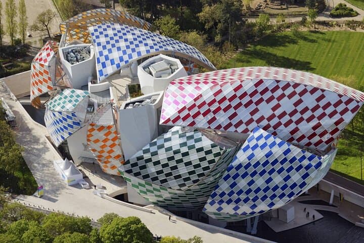 Combo: Tour de carro lateral em Paris + Museu Louis Vuitton