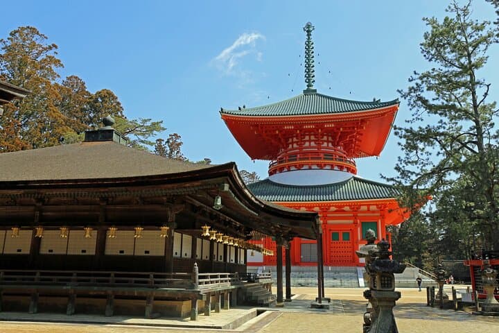 Tour Privado nos Locais Sagrados em Koyasan