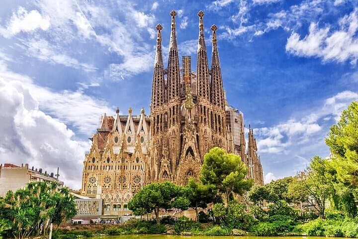 Visita guiada à Sagrada Família + Ebook