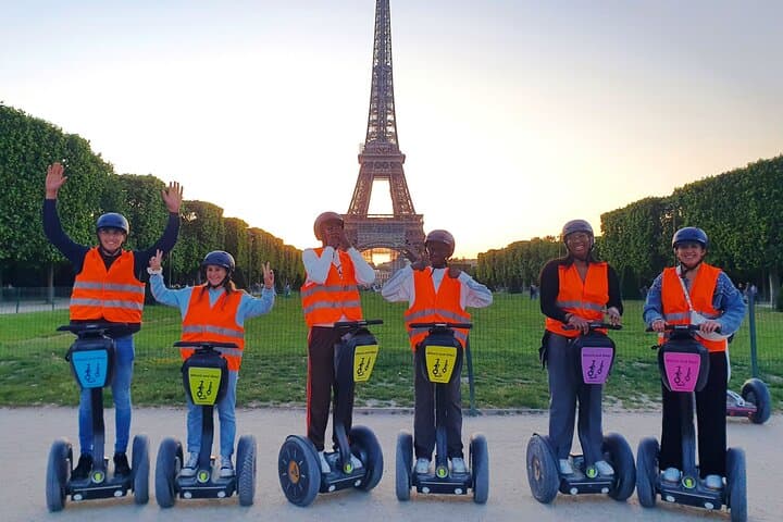 Paris por Segway à noite - Paris iluminada