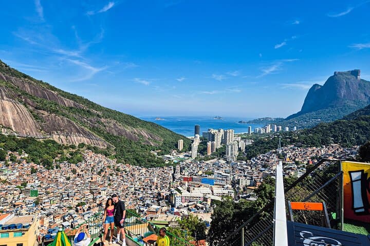 Excursão pela favela no Rio de Janeiro