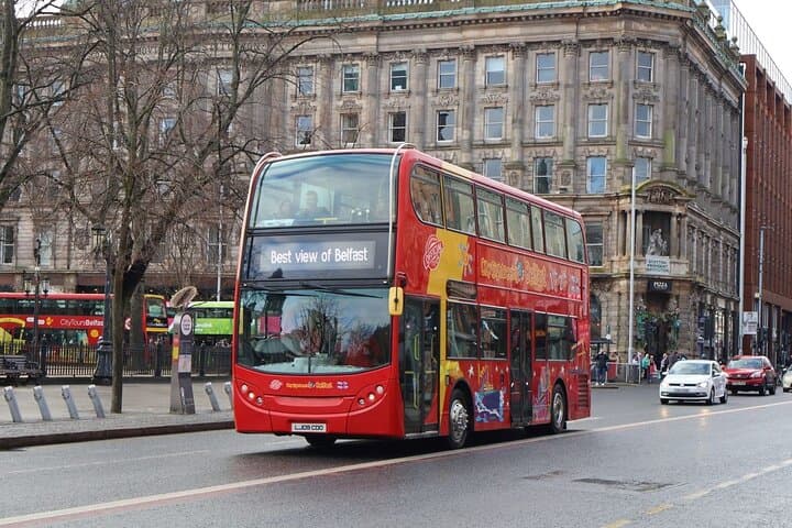 City Sightseeing Belfast Hop-On Hop-Off ônibus e extras reserváveis