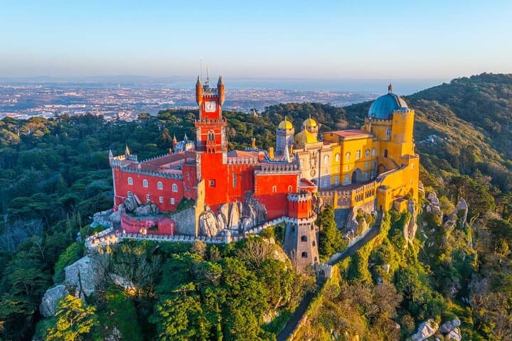 Sintra Tour - Pena , Regaleira, Sintra e Cascais com moradores locais