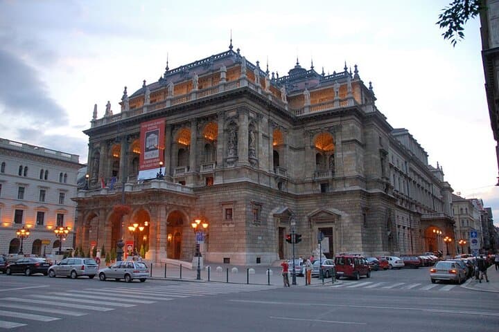 Budapeste em tour noturno