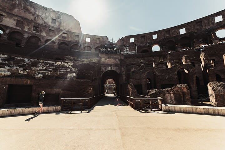 Coliseum Arena Floor Tour com Fast-Track & Fórum Romano