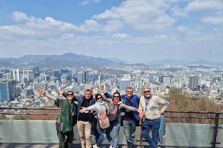 Seul Highlights Tour: Palácio Gyeongbok, Insadong & N Seul Tower