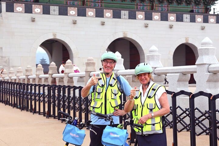 Seul E-bike Tour