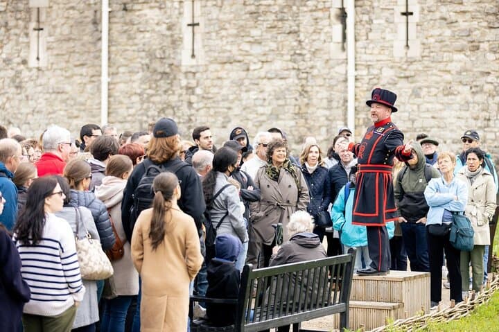 Encontro exclusivo com um Beefeater na Torre de Londres