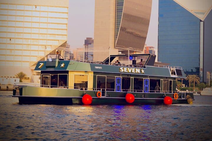 Dhow Dinner cruzeiro Dubai Creek Dubai