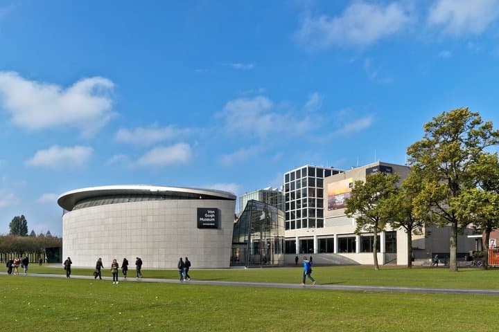 Visita guiada ou multimédia ao Museu Van Gogh