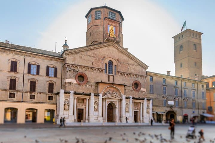 Excursão guiada Reggio Emilia com degustações de comida