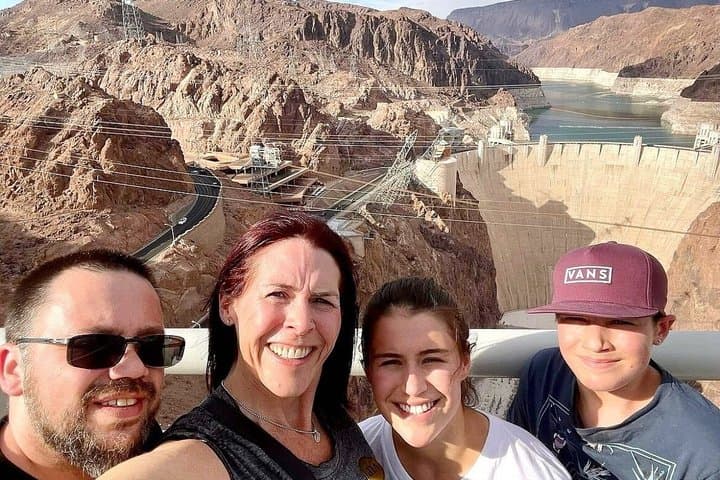 Hoover Dam Comedy Tour com almoço e ingressos para o Comedy Club