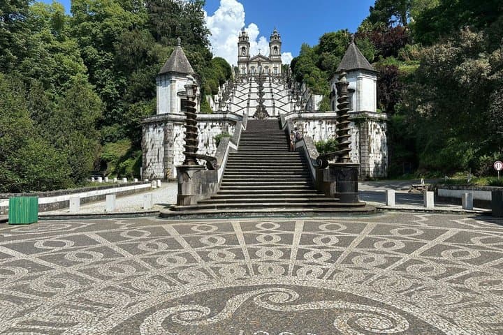 Visita ao Patrimônio Religioso e Histórico de Braga e Guimarães