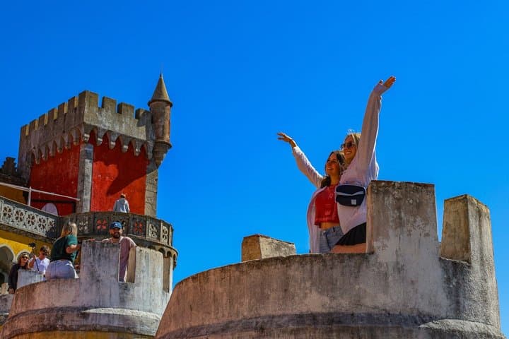 De Lisboa Descubra a Torre de Belém e Sintra com o Palácio da Pena