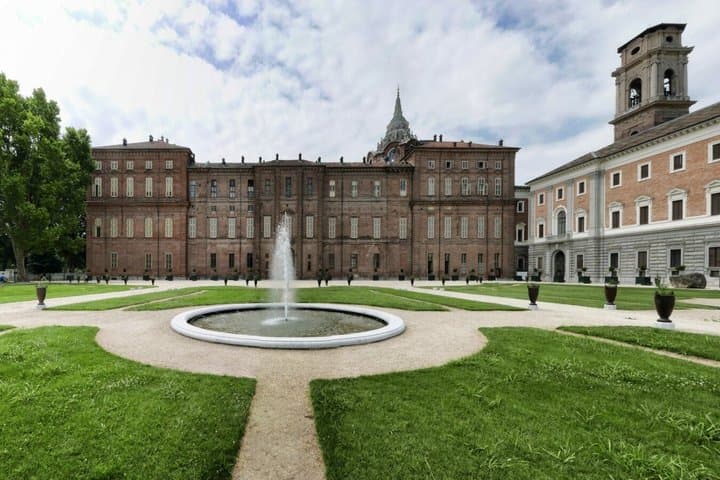 Turim : Visita guiada Musei Reali + Caffè storico