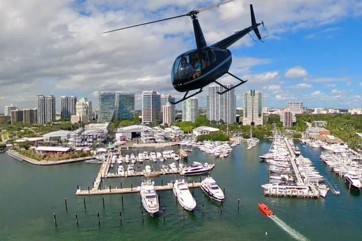 Miami Helicopter Tour: Vista panorâmica de Miami com vista para o oceano