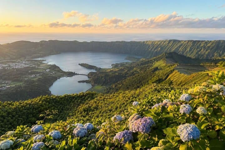 Descubra as Ilhas Açores: um passeio autoguiado