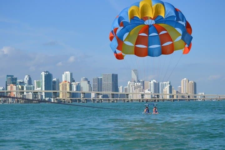 Parasailing em Miami
